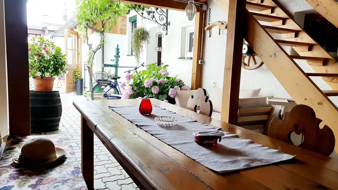 Ganze Ferienwohnung, Ferienwohnung für 7 Personen (75 m²) in Mörbisch am See in Mörbisch am See, Leithaberg