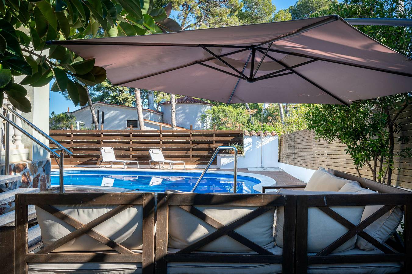 At012 Menta: Casa con piscina privada a 250 m de la playa in Torredembarra, Costa Dorada