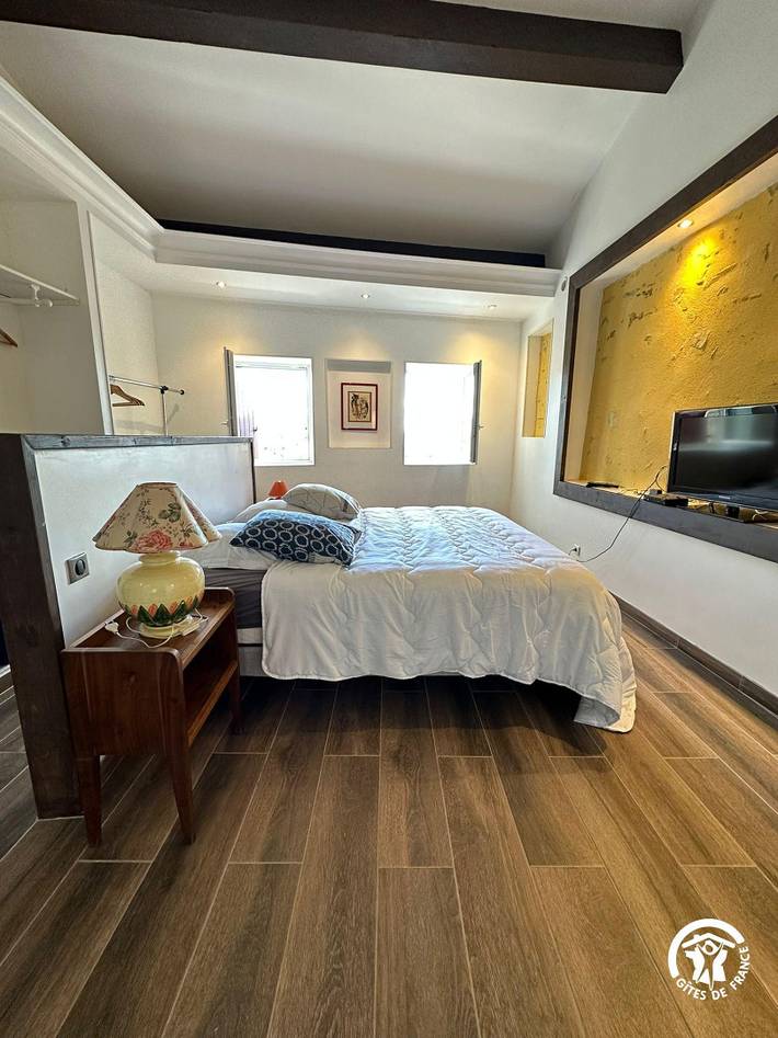 Gîte pour 9 personnes, avec piscine et terrasse à Roquebrun - 4