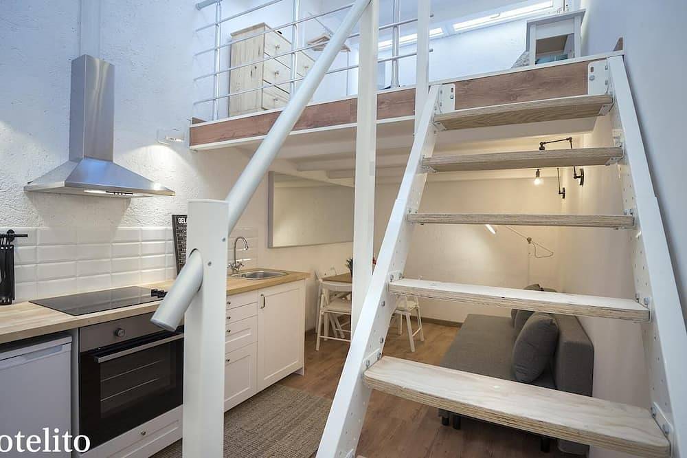 Entire apartment, Hotelito Boutique Cinca 3 in Hospitalet de Llobregat, l'Hospitalet de Llobregat