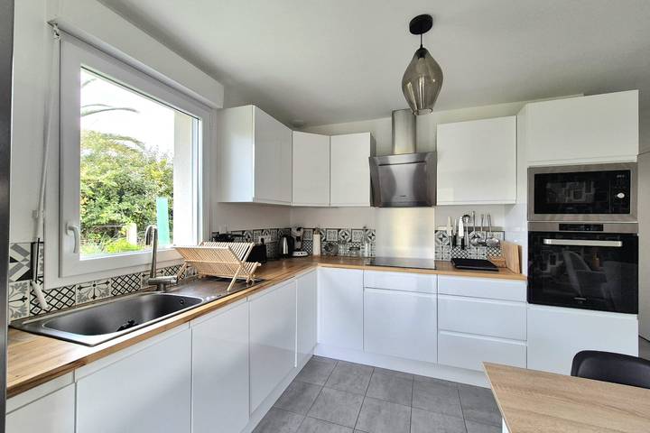 Location de vacances pour 9 personnes, avec jardin et terrasse à Hirel - 4
