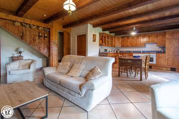 Gîte pour 6 Personnes dans Chambon-sur-Lac, Région de Besse-et-Saint-Anastaise, Photo 4