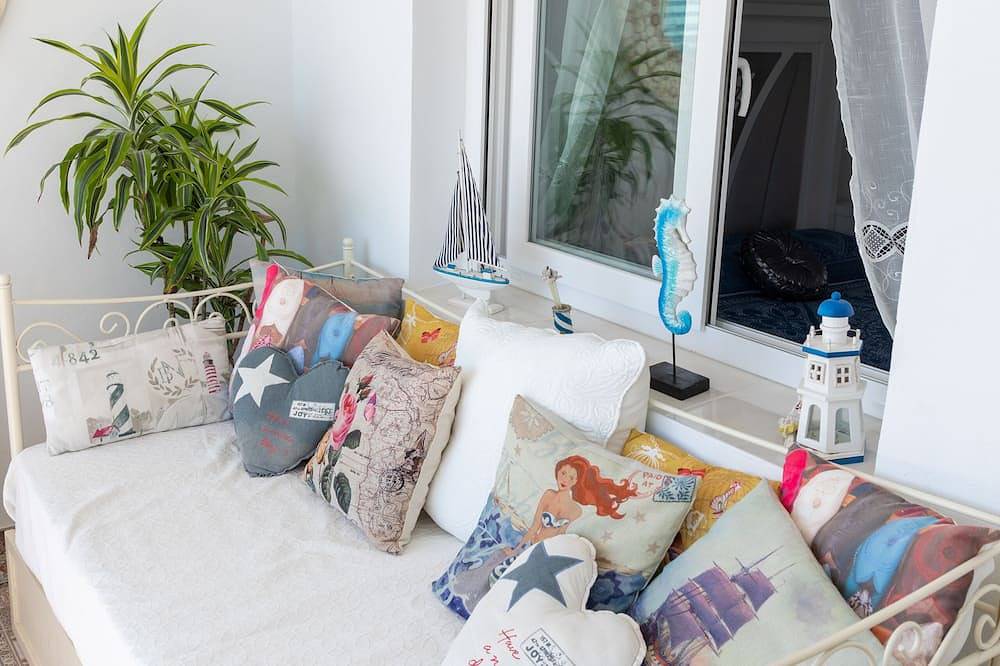 Apartamento entero, Bonito apartamento en el puerto deportivo in Puerto Deportivo de Estepona, Costa del Sol