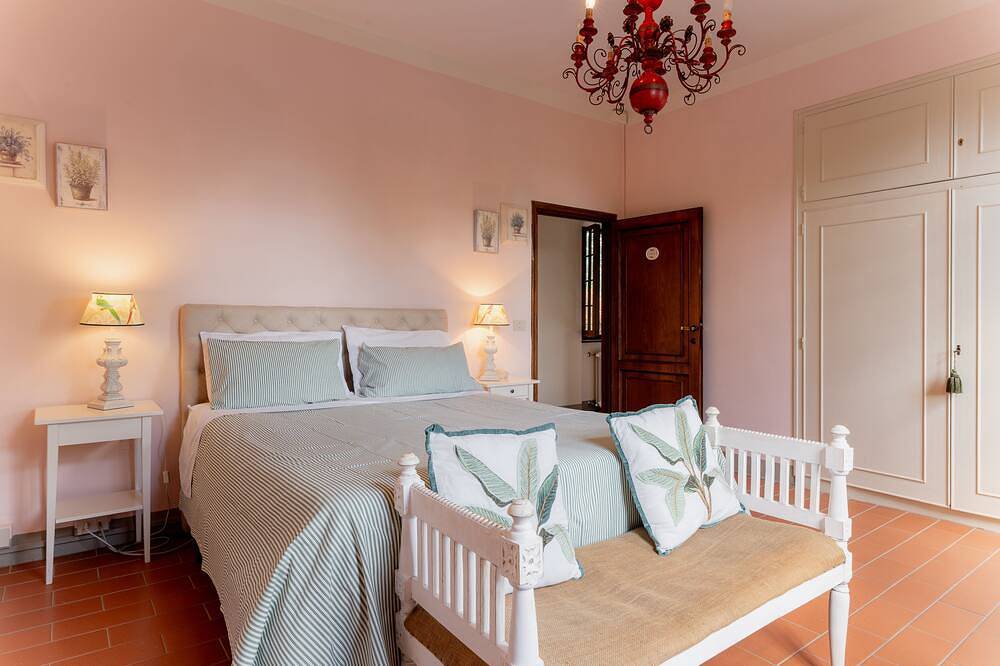 Marginone: Großes Haus mit Pool für 10-15 Personen zwischen Lucca und Florenz mit Olivenhainen, Weinbergen und Wäldern in Altopascio, Lucca Provinz