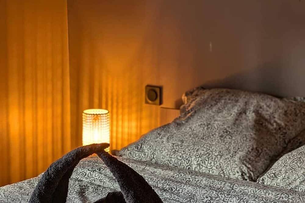 Entire apartment, Évasion - Orly à 12 Minutes de Paris. Bel Appartement au Cœur de Orly in Paray-Vieille-Poste, Essonne