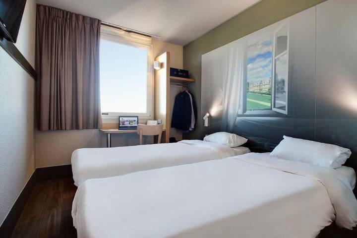 Hotel para 2 personas, con jardín - 1