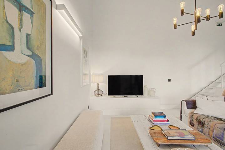 Chalet 'The Village Barn' with Sea View, Shared Terrace and Wi-Fi in Pedra Mole (Madeira), Caniço