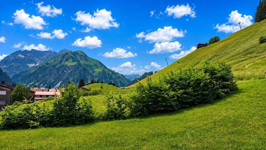 Ferienwohnung für 4 Personen, mit Garten und Terrasse, mit Haustier im Kleinwalsertal