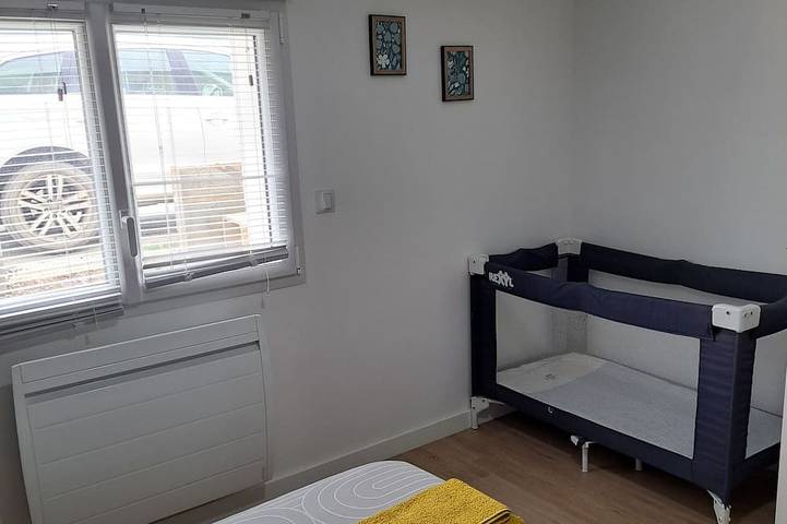 Gîte pour 4 personnes, avec jardin et terrasse à Avrillé - 4