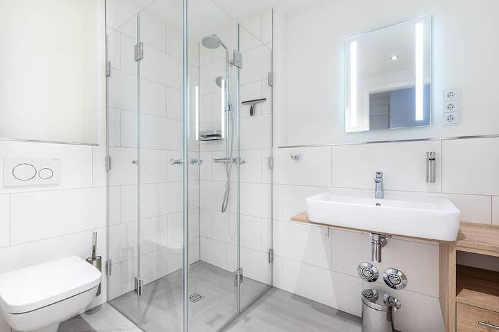 Ganze Wohnung, Modernes Apartment mit Loggia in sonniger Süd-West-Lage und hauseigenem Spa in Ostseebad Travemünde, Lübeck
