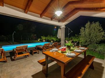 Ferielejlighed til 6 Personer i Cerovlje, Central Istrien, Billede 2