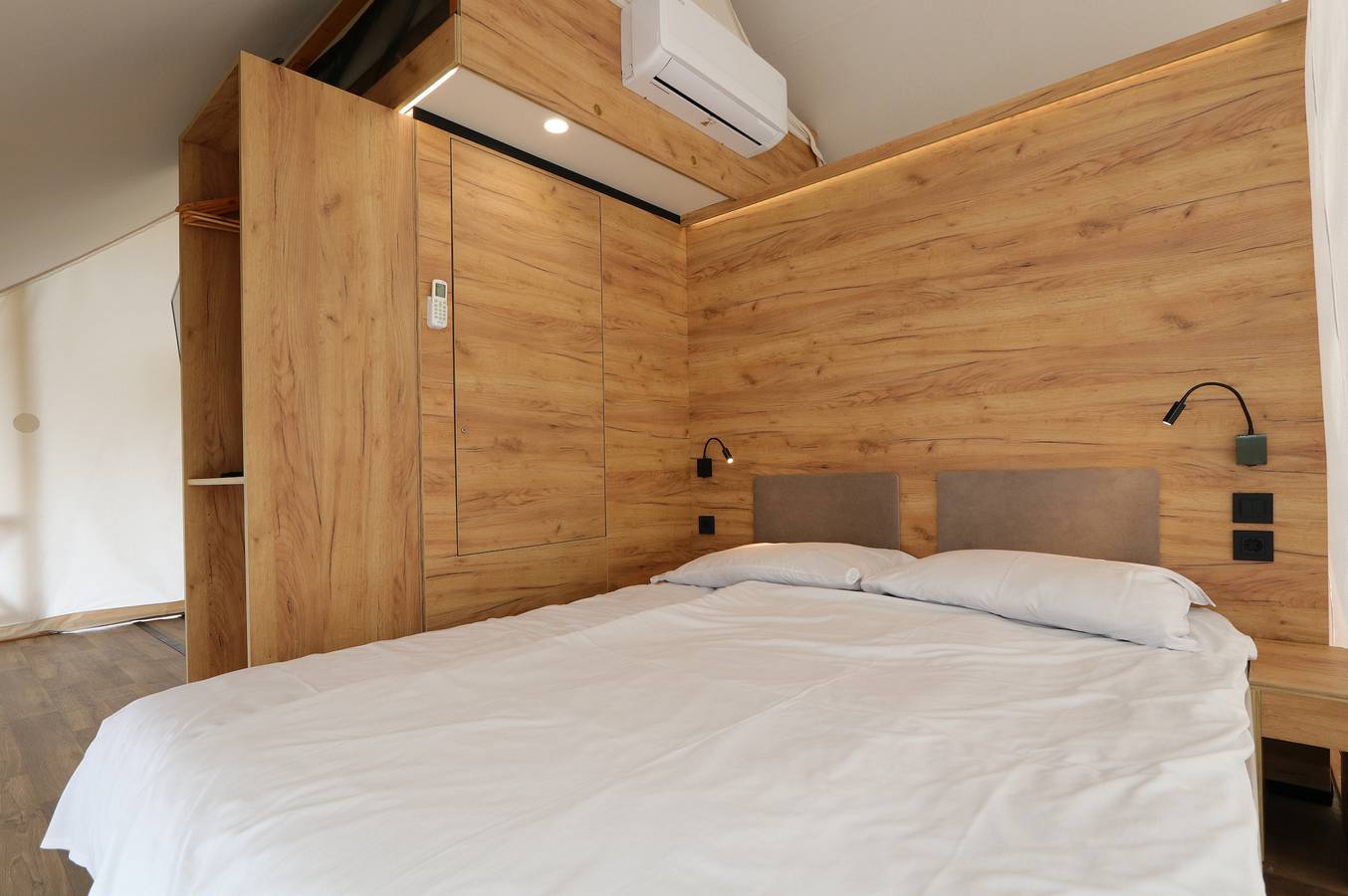 Europarcs Poort van Maastricht — Glampingtent Luxe 4+2 in Hoge Kempen