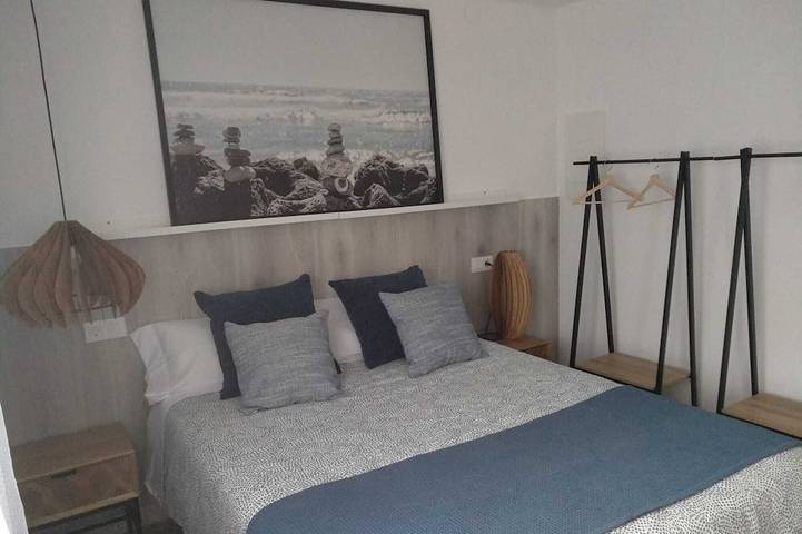 Casa con Jardín Individual y a 400 Metros de las Playas y Paseo Marítimo in Burela, A Mariña Lucense