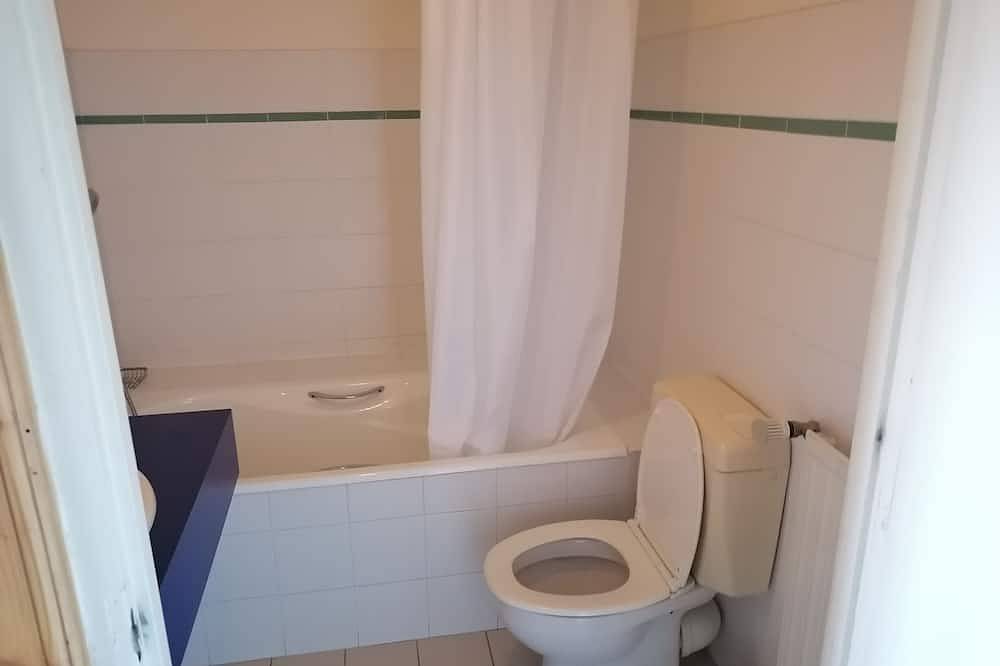 Apartamento entero, Apartment with panoramic view and pool in Combloux, Pays du Mont-Blanc