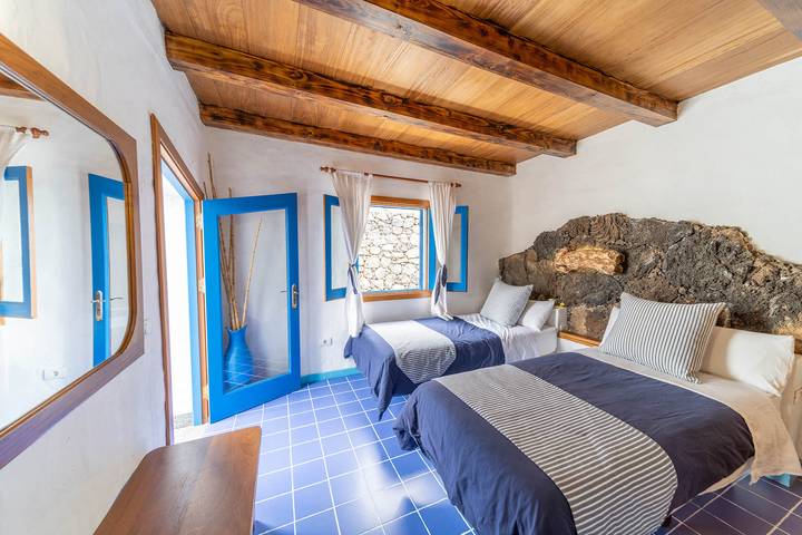 Casa para 10 personas, con jardín en El Hierro