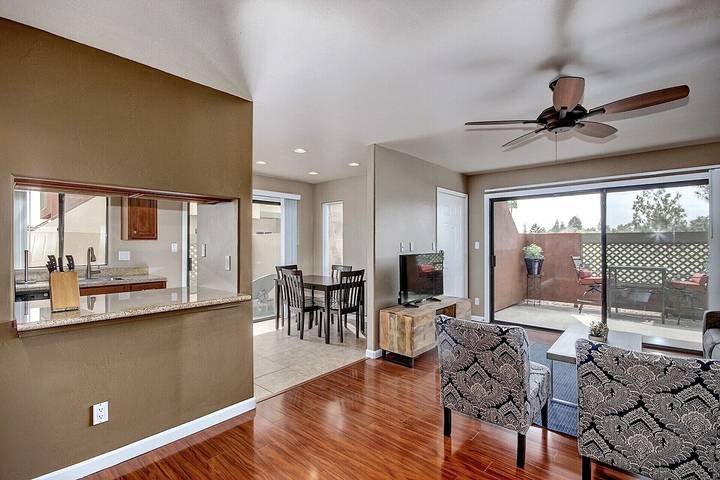 Vacation rental for 2 people, with pool and hot tub as well as terrace in Scottsdale