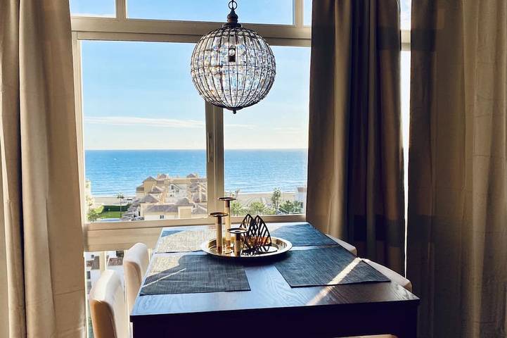 Ferienwohnung für 4 Personen, mit Balkon und Pool sowie Garten - 1