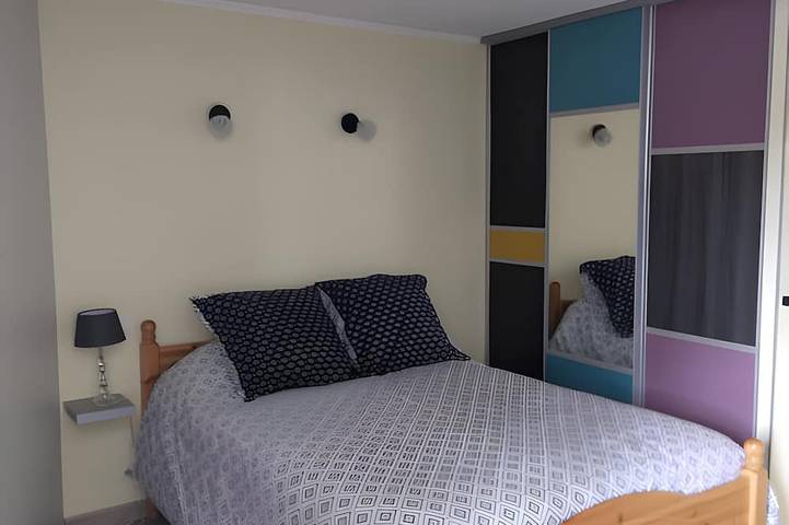 Location de vacances pour 8 personnes, avec Terrasse ainsi que Jardin et Piscine à Magny-le-Désert - 2