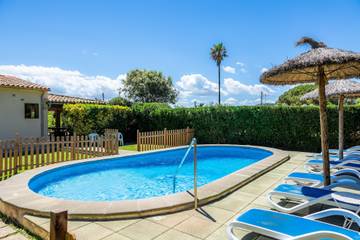 Villa in Playa del Port de Pollença, Pollença für 8 