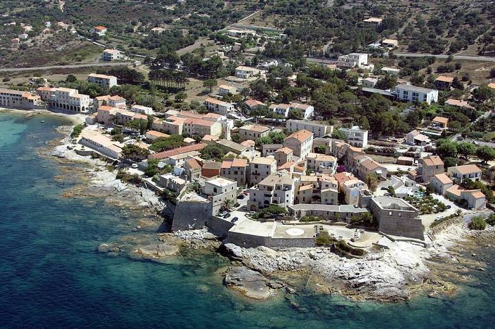 Appartement de vacances pour 6 personnes, avec jardin et piscine, animaux acceptés - 1