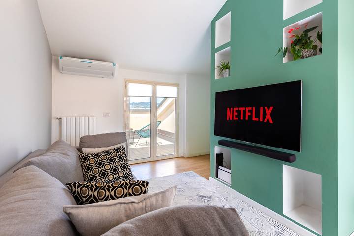 Appartamento intero, Modern Apartment Double Terrace and Free Parking in Alba, Langhe