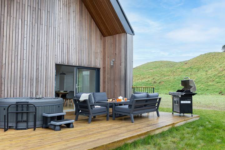 Cottage für 8 Personen, mit Garten und Whirlpool sowie Pool und Balkon - 1