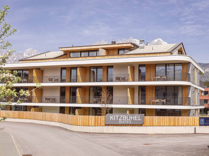 Ferienwohnung für 6 Personen, mit Ausblick und Terrasse sowie Garten und Sauna in Oberndorf in Tirol