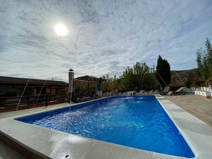 Casa rural para 10 personas, con piscina además de jardín y vistas en Villamena - 2