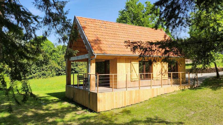 Gîte für 4 Personen, mit Whirlpool und Terrasse sowie Garten und Ausblick