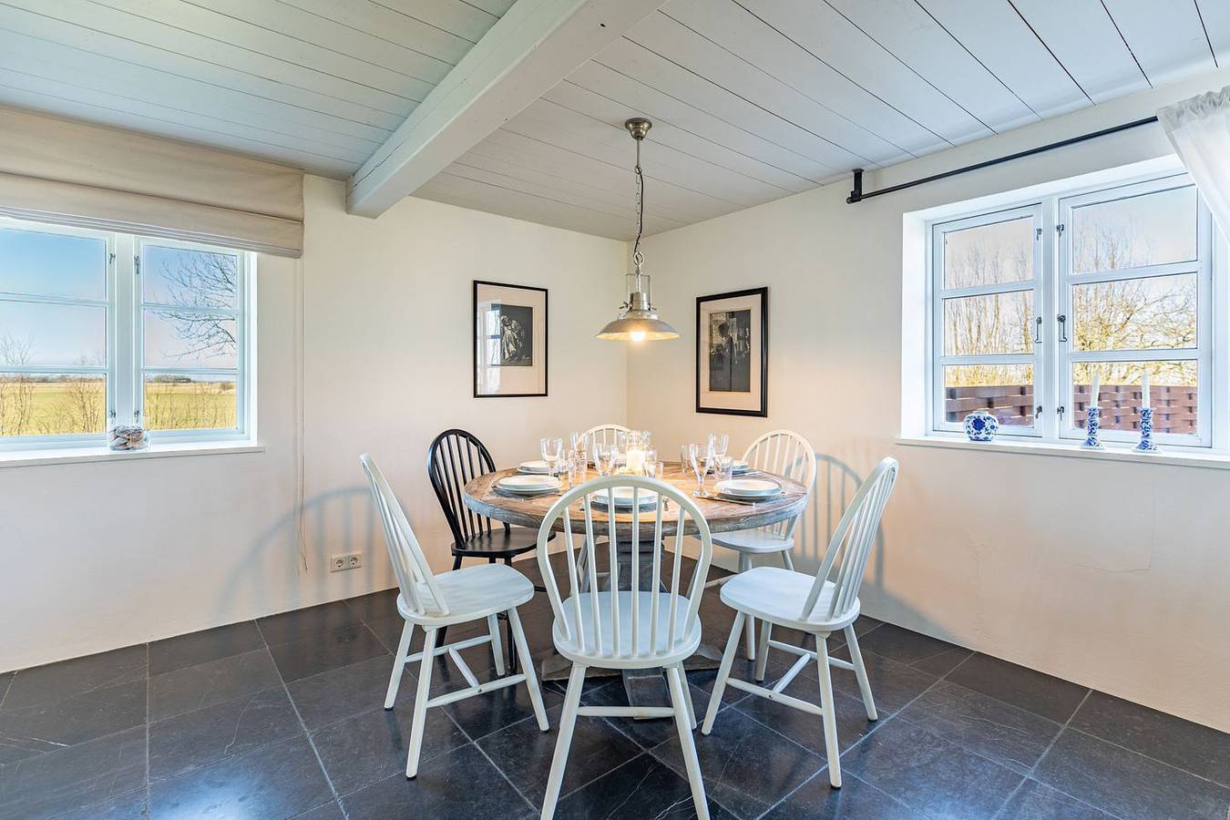 Schleusenwärter Luv: Ferienhaus mit Sauna, Kaminofen & Terrasse für bis zu 6 Gäste in Neukirchen (Nordfriesland), Nordfriesland