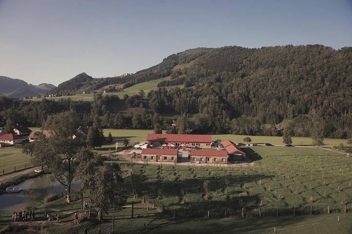 Ferienwohnung für 8 Personen, mit Terrasse und Garten