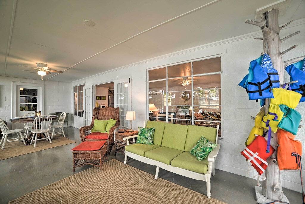 Kentucky Lake Cabin w/ Private Dock + Yard in Kentucky Lake