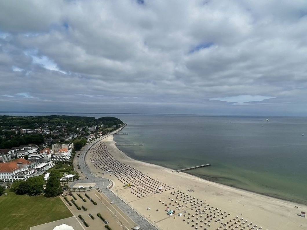 Ganze Ferienwohnung, Beachside: 2-Zimmer-Meerblick-Appartement in Ostseebad Travemünde, Lübeck