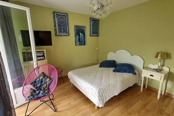 Location de vacances pour 10 personnes, avec jardin dans Le Palais-sur-Vienne - 3