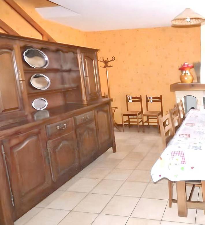Location de vacances pour 6 personnes, avec balcon à Uzer - 2