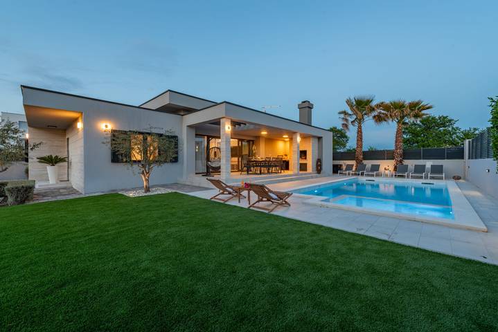 Chalet para 10 personas, con jardín y terraza - 1