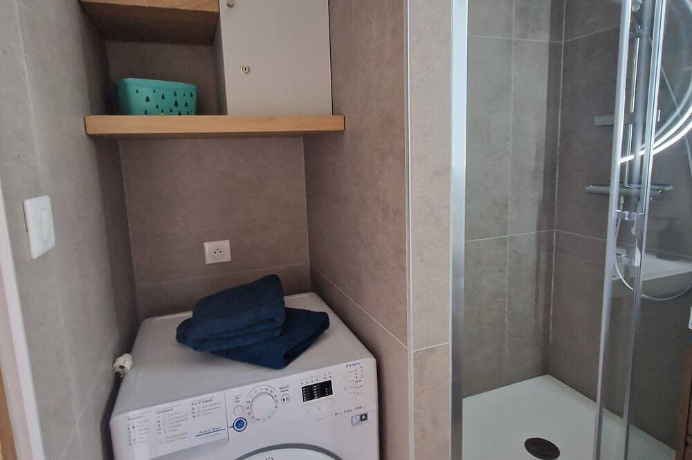Appartement entier, Appart. 38m centre ville-port, parking privé in La Grande-Motte, Côte d'Améthyste