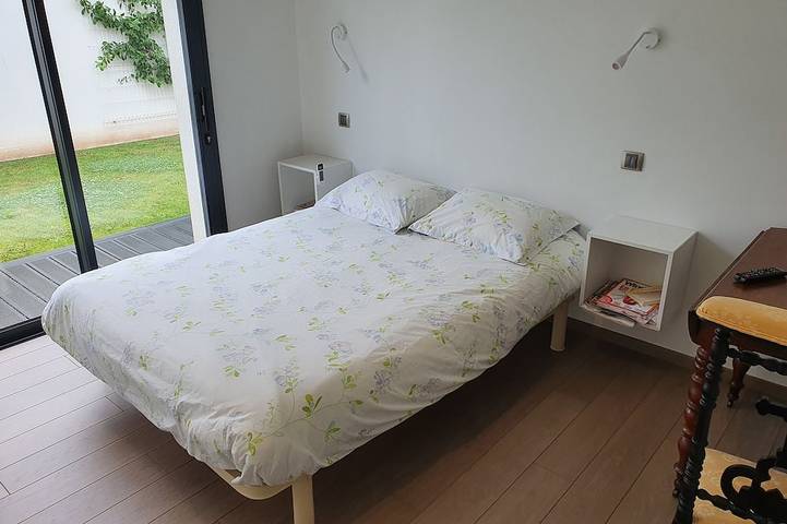 Location de vacances pour 6 personnes, avec terrasse et jardin à Le Relecq-Kerhuon - 3