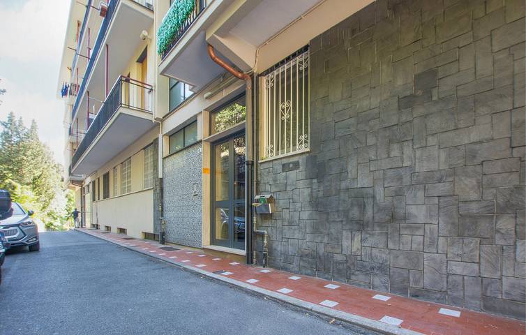 Attico per 4 persone, con Terrazza a Genoa