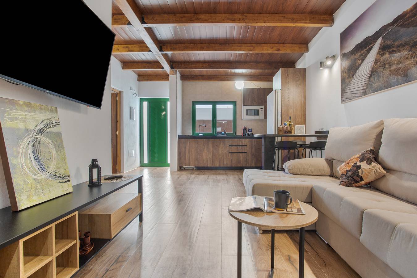 Apartamento entero, Apartamento de vacaciones 'El Refugio De Los Sueños' con vistas a la montaña, terraza y Wi-Fi in Uga, Yaiza