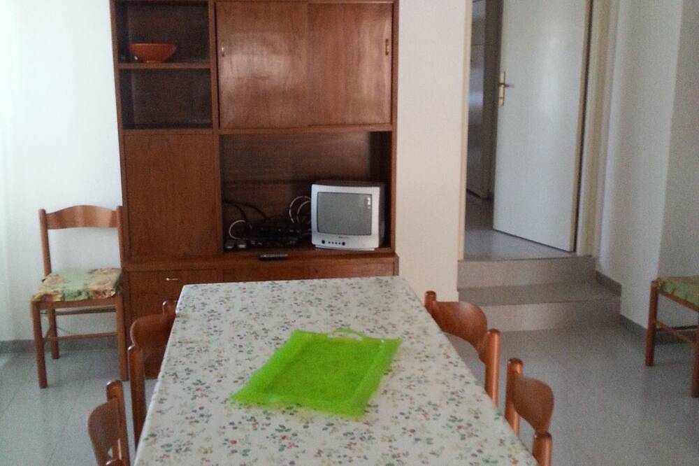 Apartamento entero, Apartamento En Planta Baja Con Cala Gonone Veranda A 30 Mt Del Mar in Cala Gonone, Dorgali