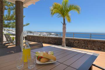 Villa With Pool for 6 People in Risco Prieto, Tías, Photo 1