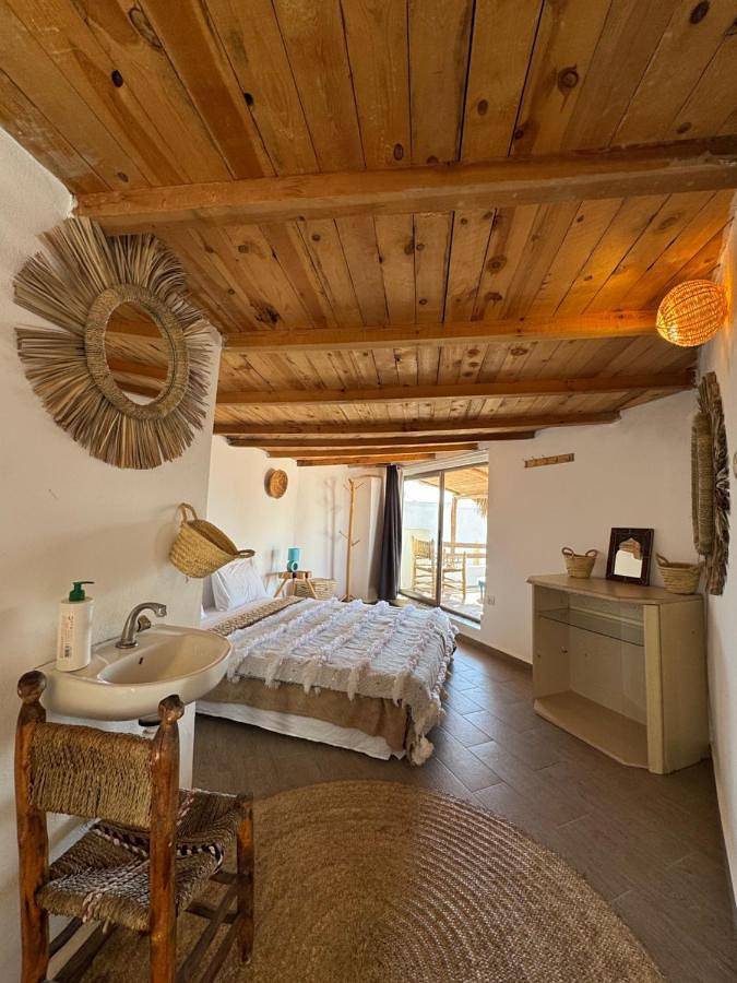 Location de vacances pour 2 personnes, avec jardin ainsi que vue et terrasse dans Ouassane - 4