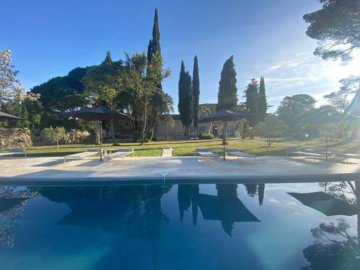 Chambre d’hôte pour 2 personnes, avec piscine et jardin à Mormoiron