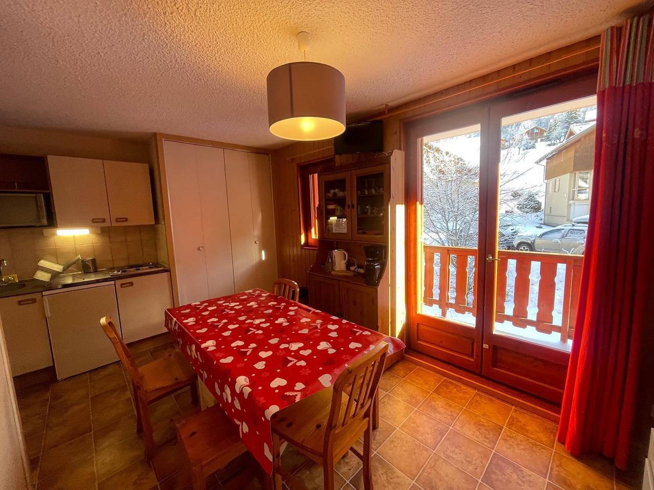 Ganzes Studio, Studio für 4 Personen mit Balkon/Terrasse in Valloire, Region Saint-Jean-de-Maurienne