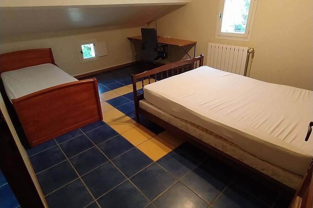200m² house with 6 bedrooms in Alès, Cévennes