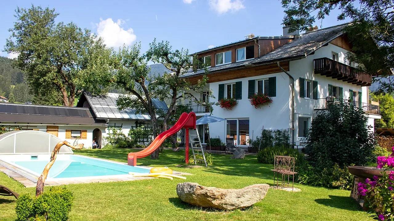 Vakantiewoning voor 4 Personen in Dachstein Mountains, Gosau