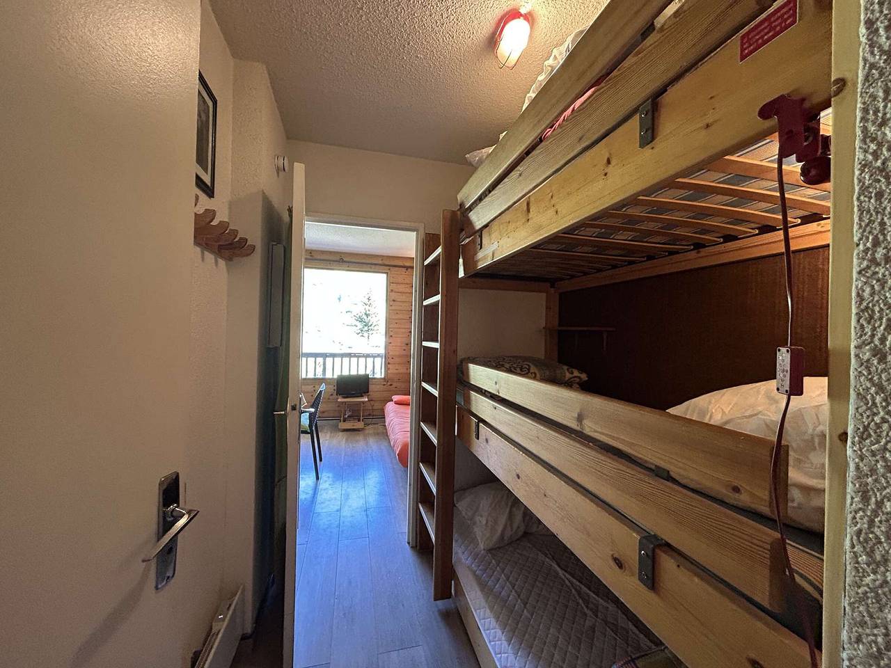 Appartement entier, Studio avec balcon à Montgenèvre, animaux acceptés in Montgenèvre, Région de Briançon