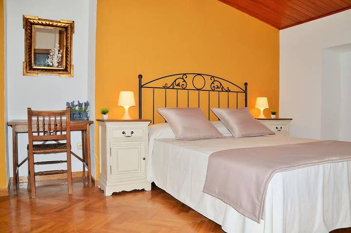 Location de vacances pour 14 personnes, avec jardin et terrasse à Vilafranca del Penedès - 3