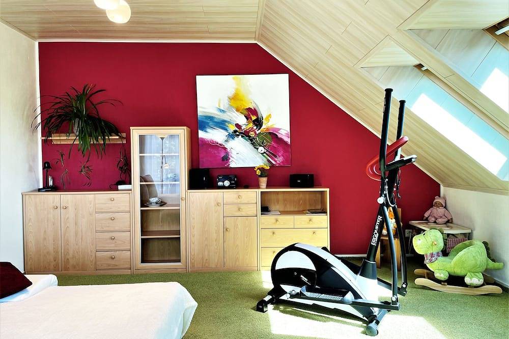 Ganze Wohnung, Ferienwohnung an der Linde in Bärwalder See, Boxberg (Oberlausitz)